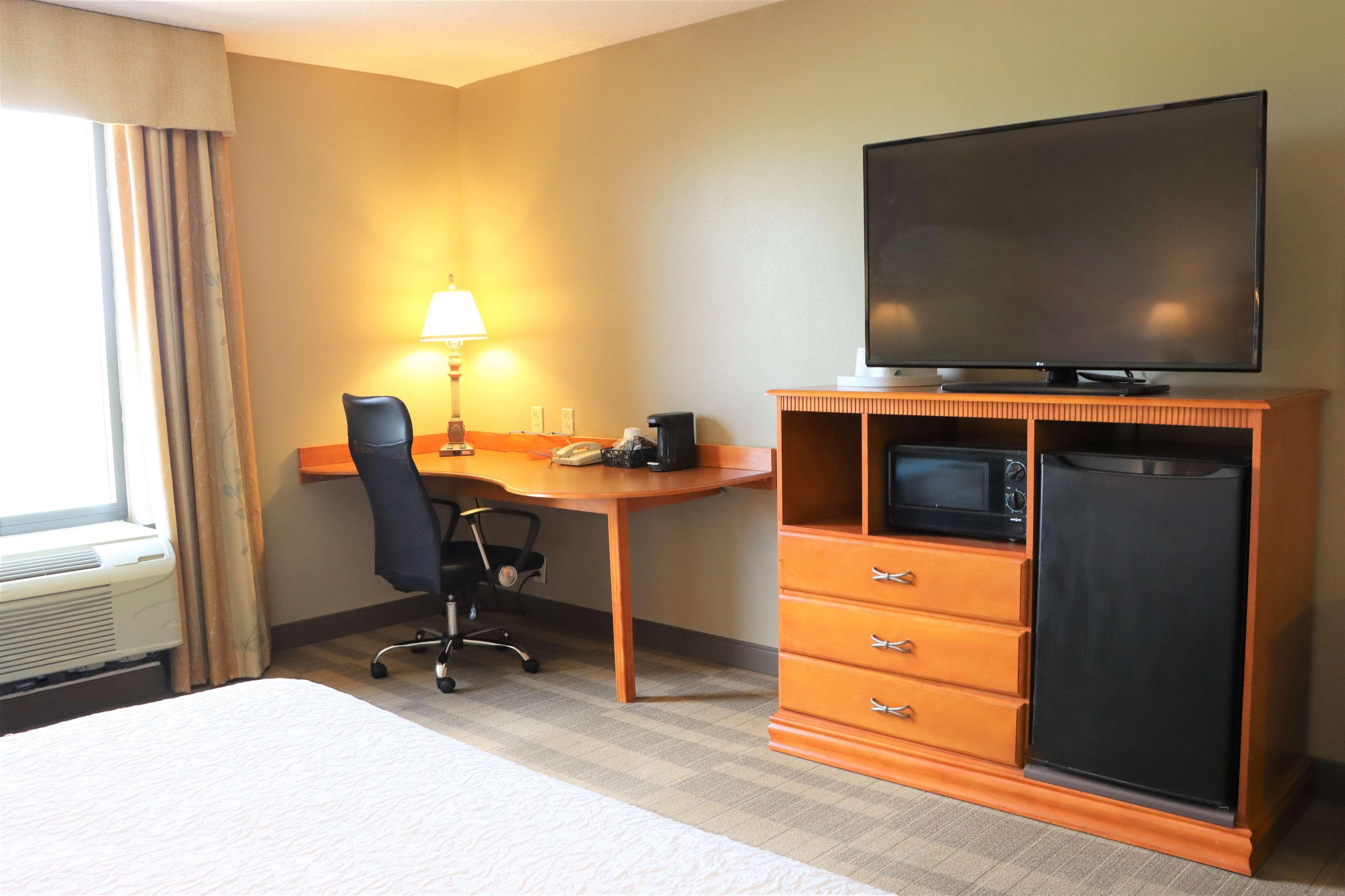 Hampton Inn & Suites Тибодо Экстерьер фото