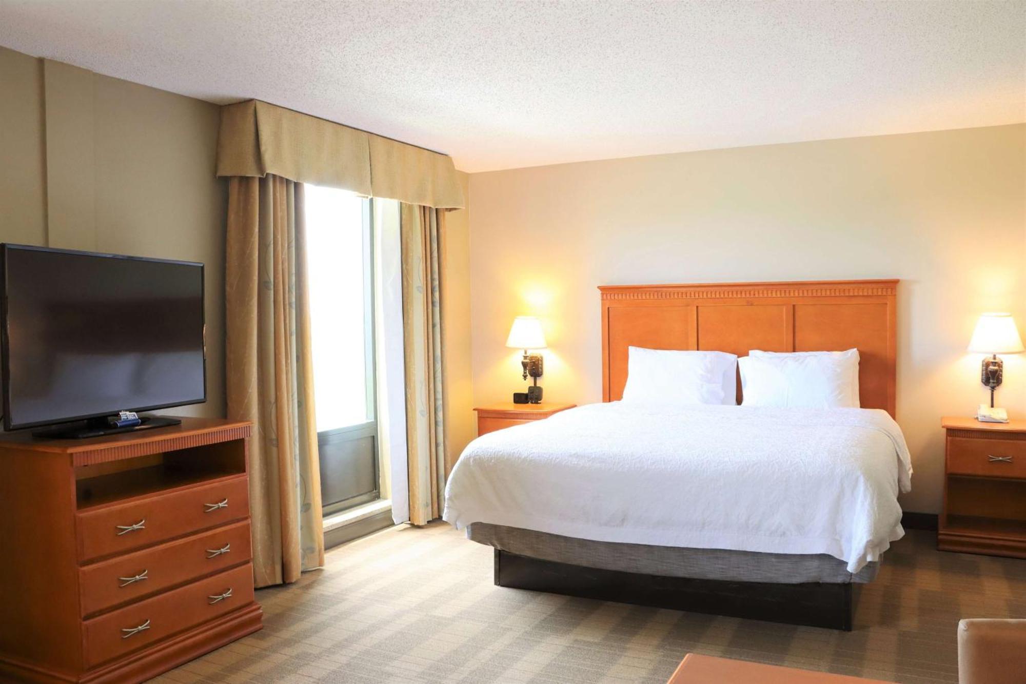 Hampton Inn & Suites Тибодо Экстерьер фото